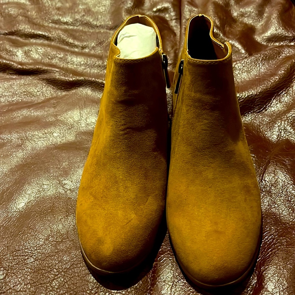 Brand new boots from the toetos line🥰❣️👢